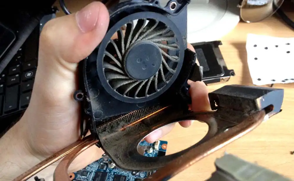 Чистка ноутбука HP от пыли в Красноармейске | Замена термопасты